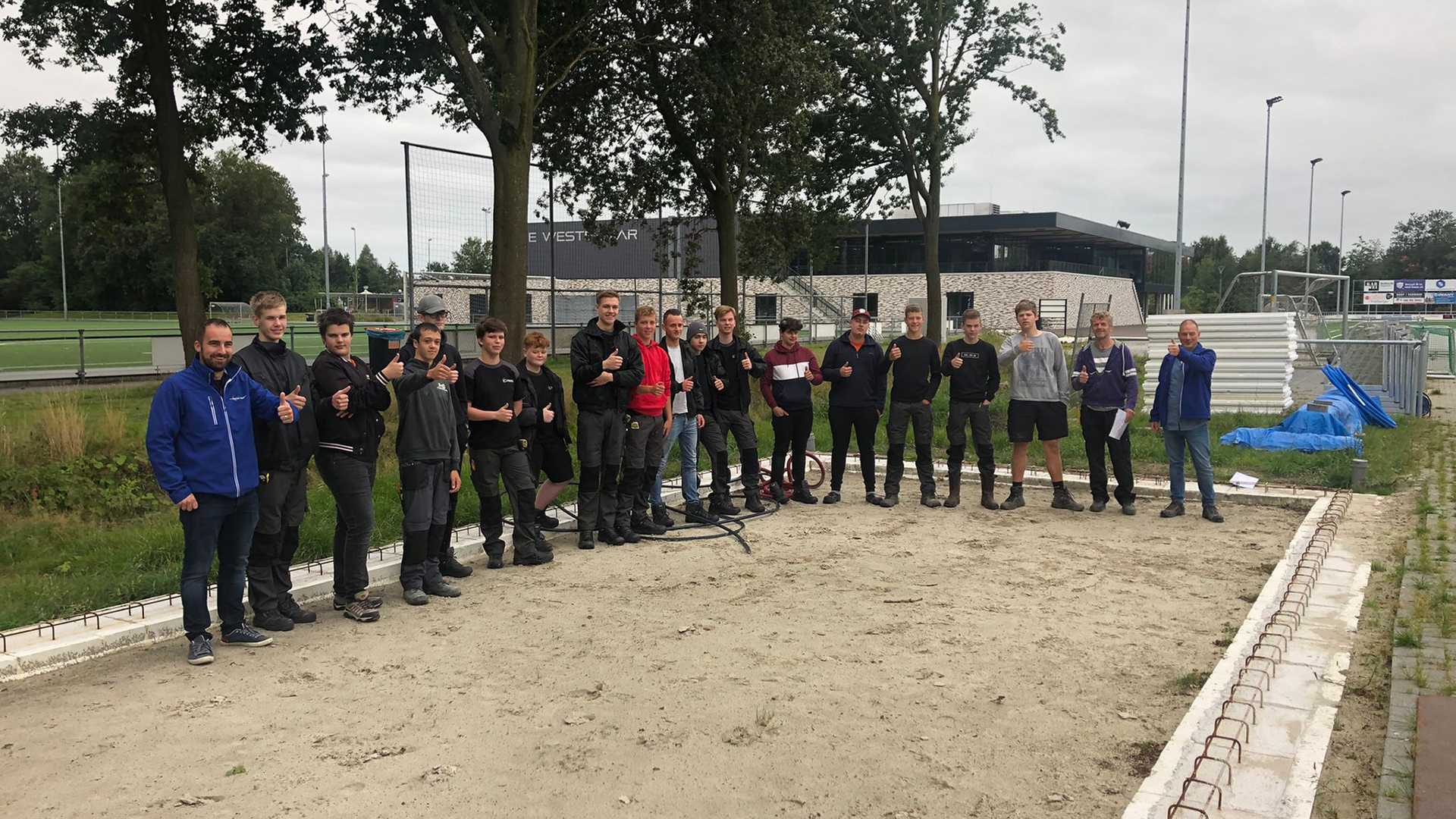 Studenten ROC Friese Poort bouwen Lytse Westermar